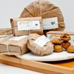 bao bì giấy và bao bì nhựa