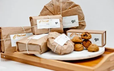 Bao bì giấy và bao bì nhựa: So sánh và giải pháp lựa chọn tối ưu cho doanh nghiệp